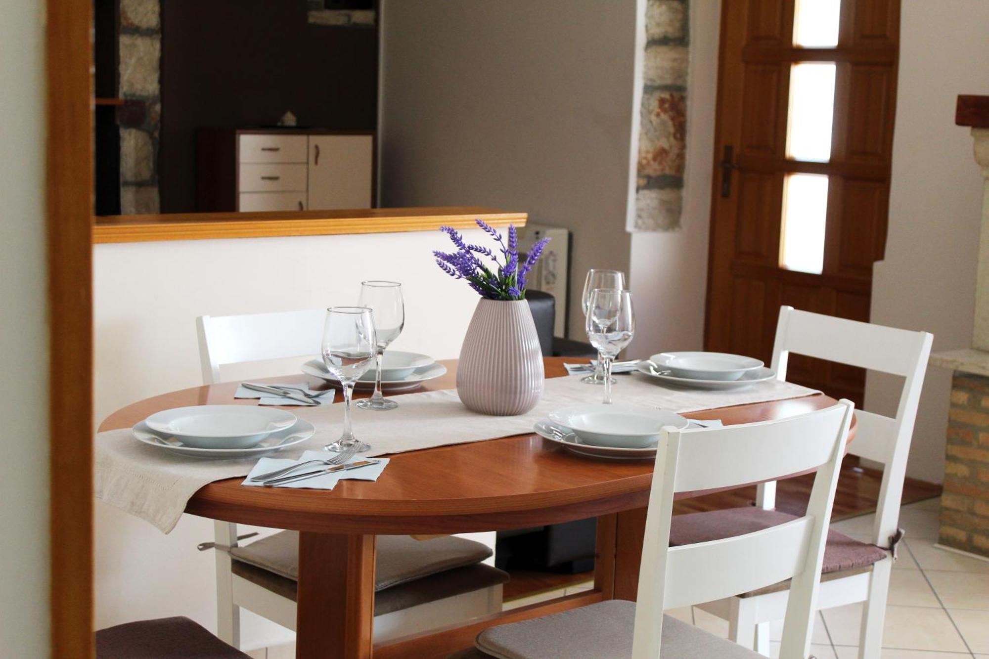 V&V Apartment Pula Ngoại thất bức ảnh
